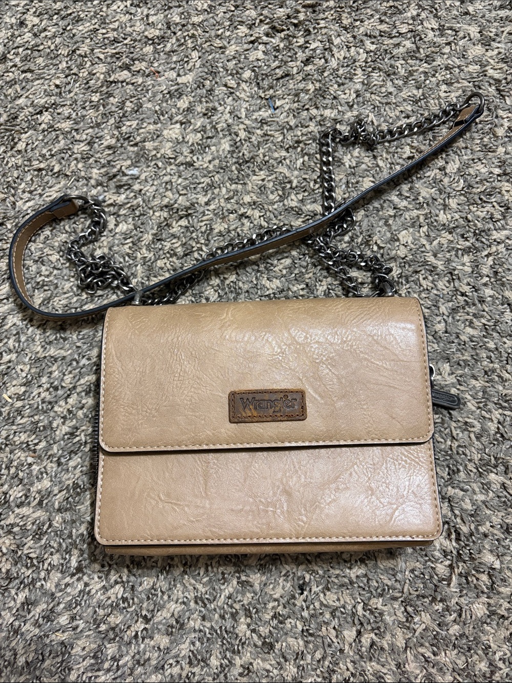Wrangler Beige Crossbody Bag with Chain Strap
